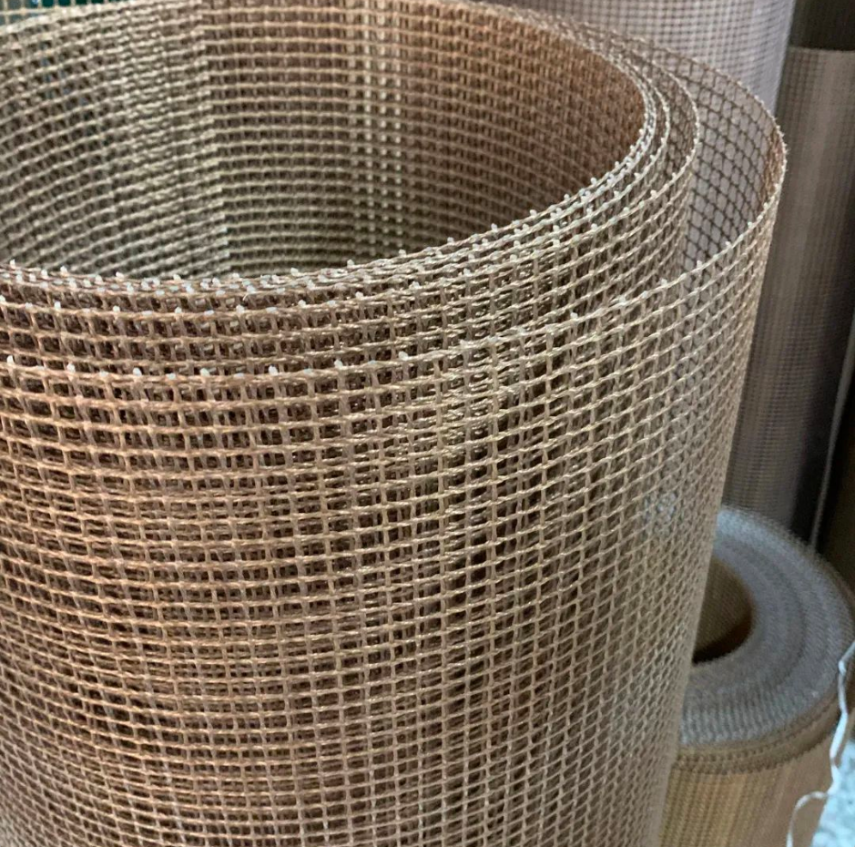 天圳皮带 | 铁氟龙网格输送带性能及应用领域